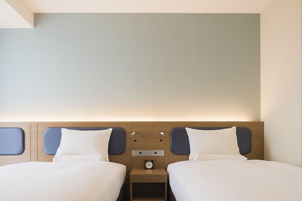 Jr-East Hotel Mets Фунабаши Екстериор снимка